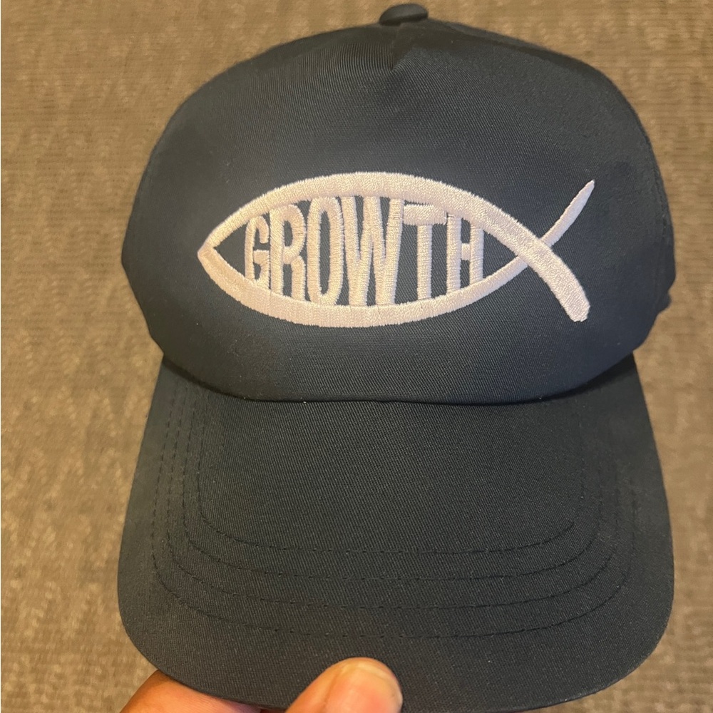 EMBROIDERED LOGO 5panel Snap Back Hat 🧢